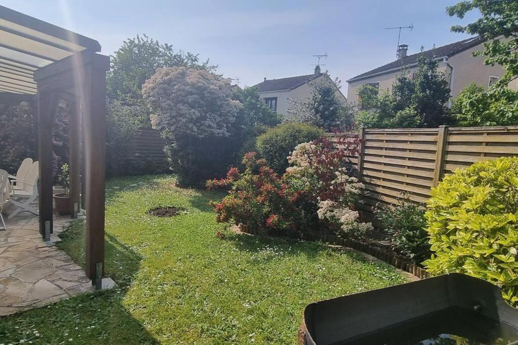 Vila Un Havre De Paix Villepinte  Exteriér fotografie