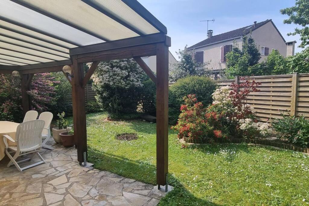 Vila Un Havre De Paix Villepinte  Exteriér fotografie